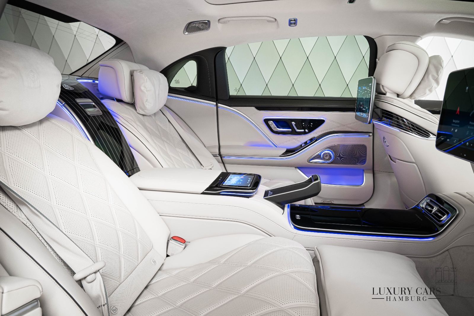 Mercedes-Benz S 580 Maybach 4M 2025 BLACK/BEIGE 4D VIP 19″