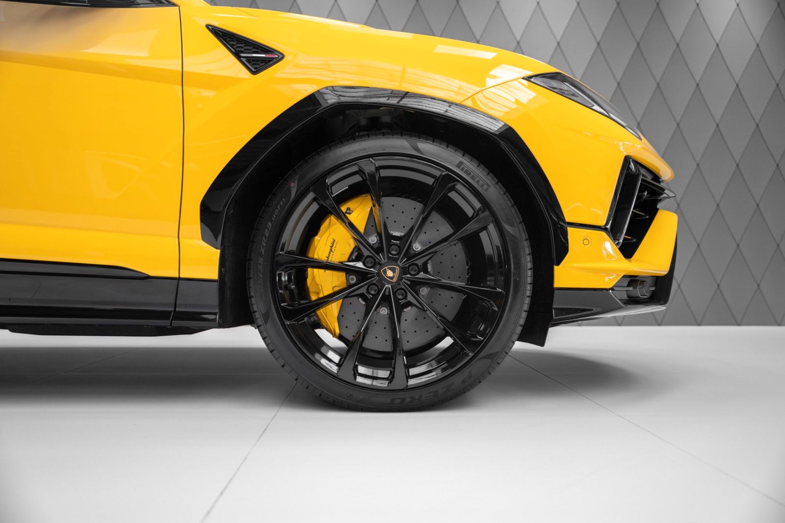Lamborghini Urus S 2023 YELLOW/BLACK-YELLOW MASSAGE B&O PANO