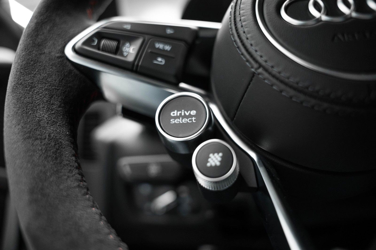 Audi R8 GT S-TRONIC GREY/BLACK CARBON BANG&OLUFSEN