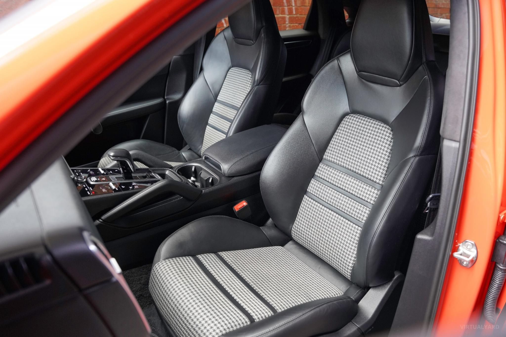 Porsche Cayenne 9YB S Coupe