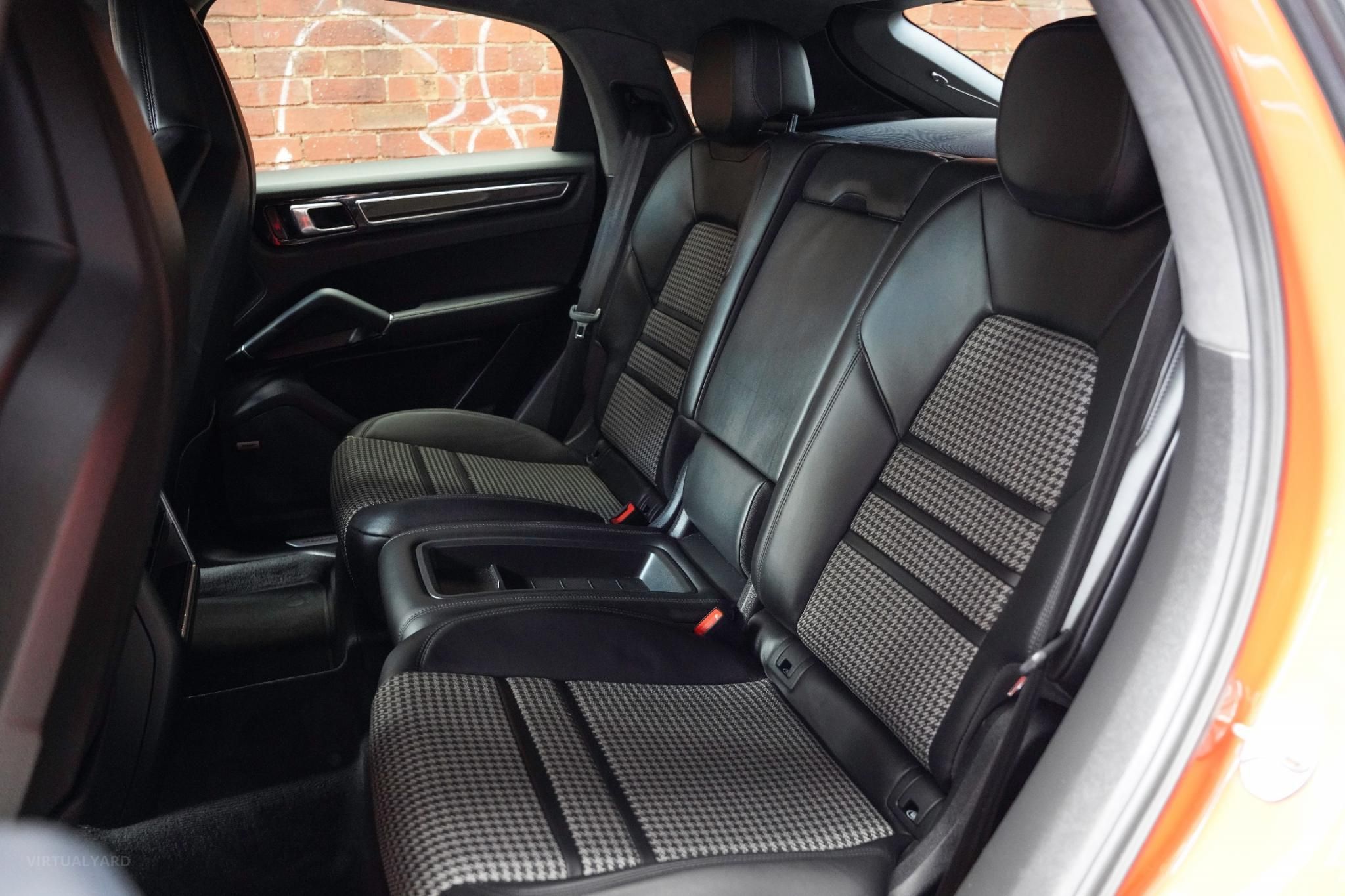 Porsche Cayenne 9YB S Coupe