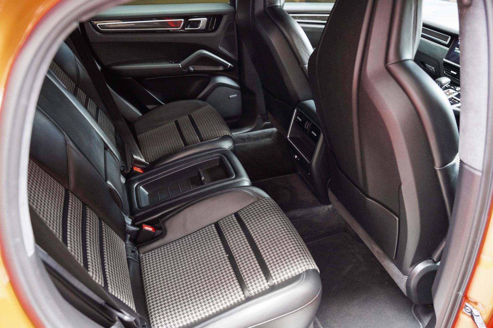Porsche Cayenne 9YB S Coupe