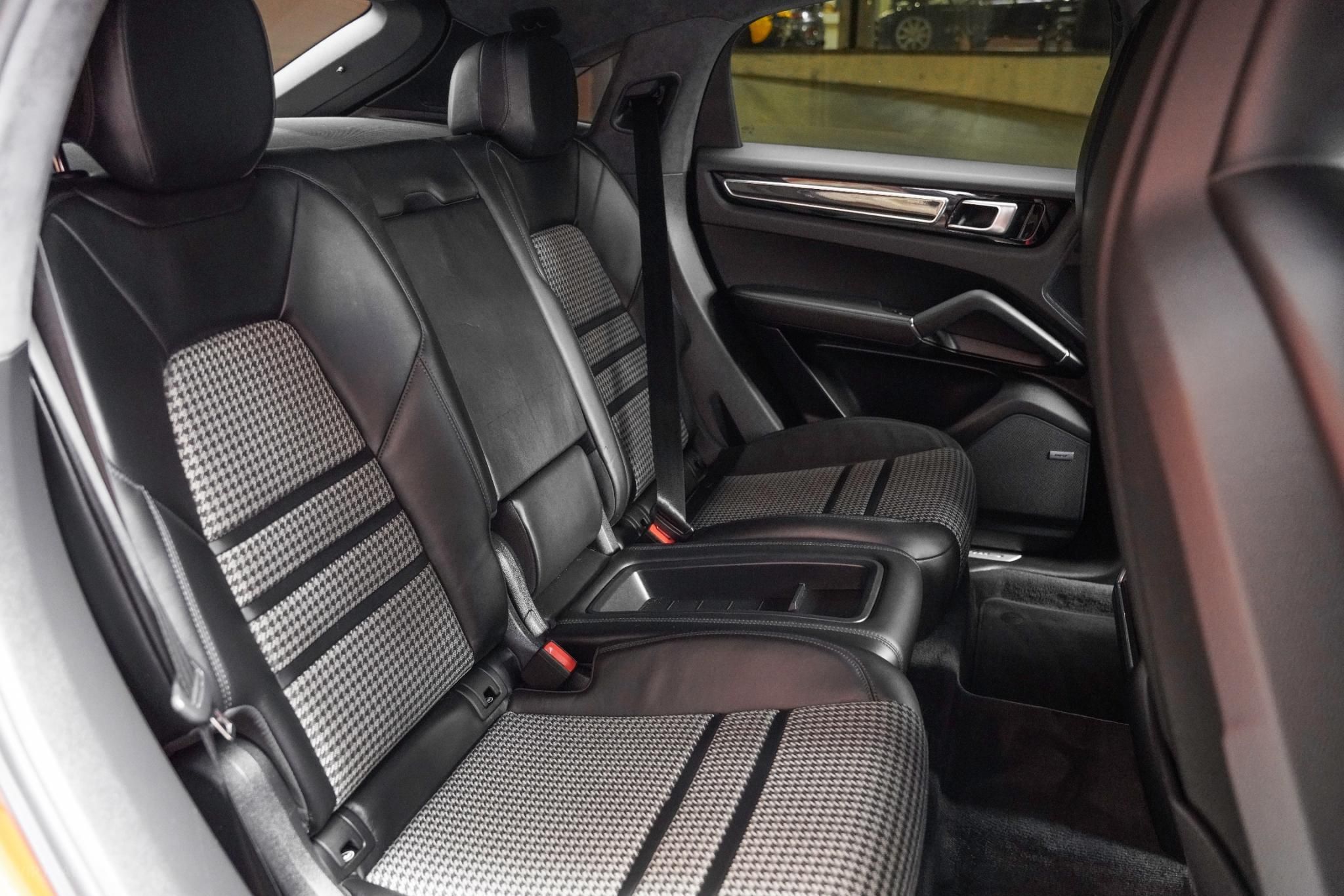 Porsche Cayenne 9YB S Coupe