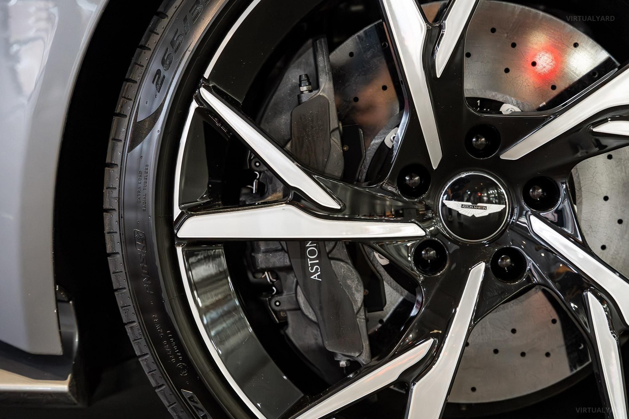 Aston Martin DBS Superleggera Coupe