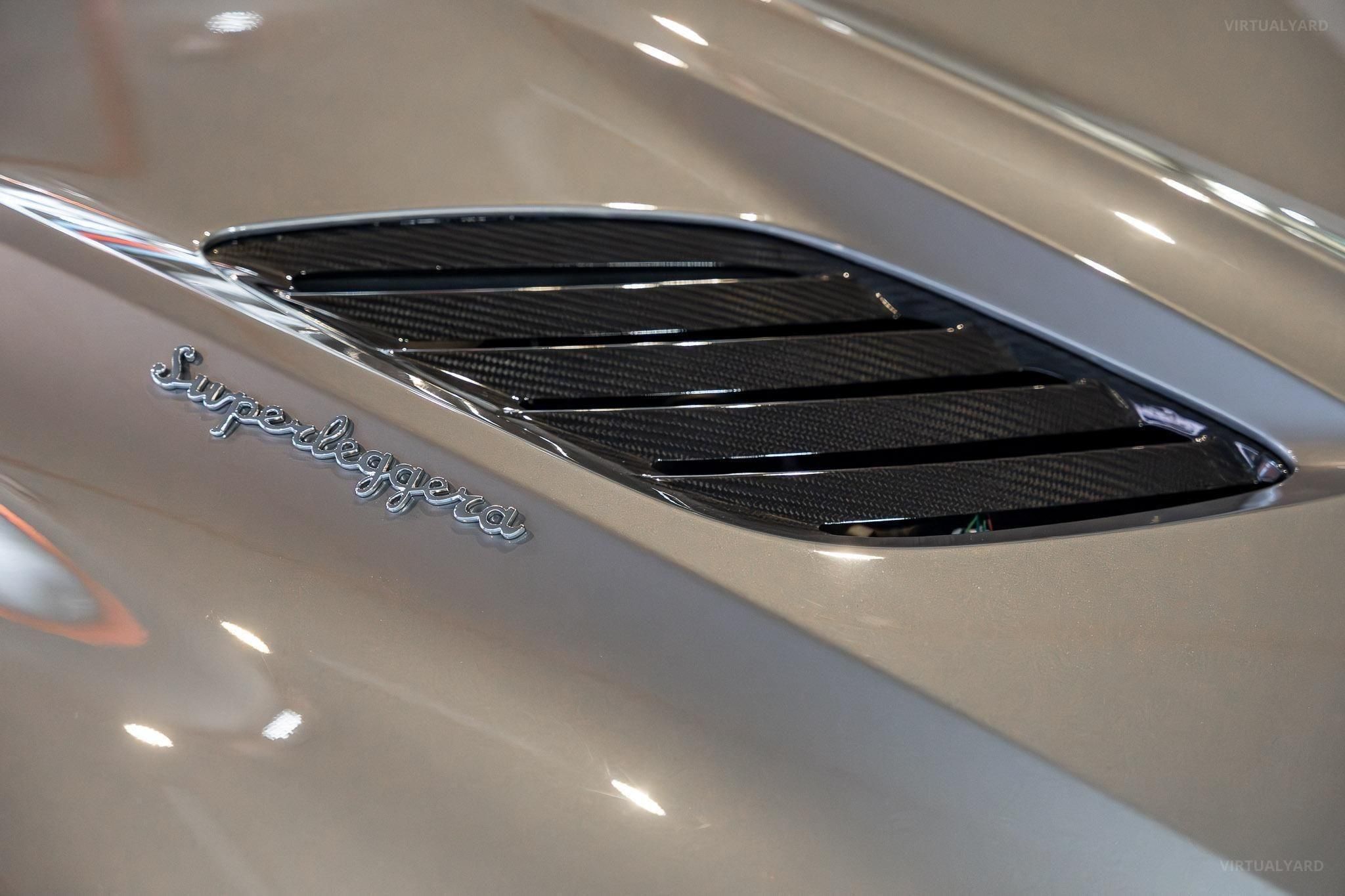Aston Martin DBS Superleggera Coupe