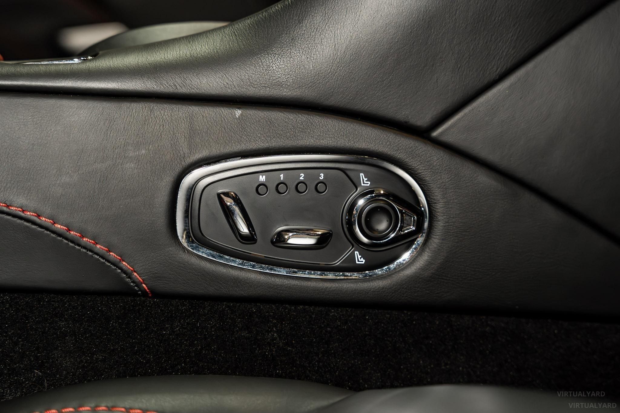 Aston Martin DBS Superleggera Coupe