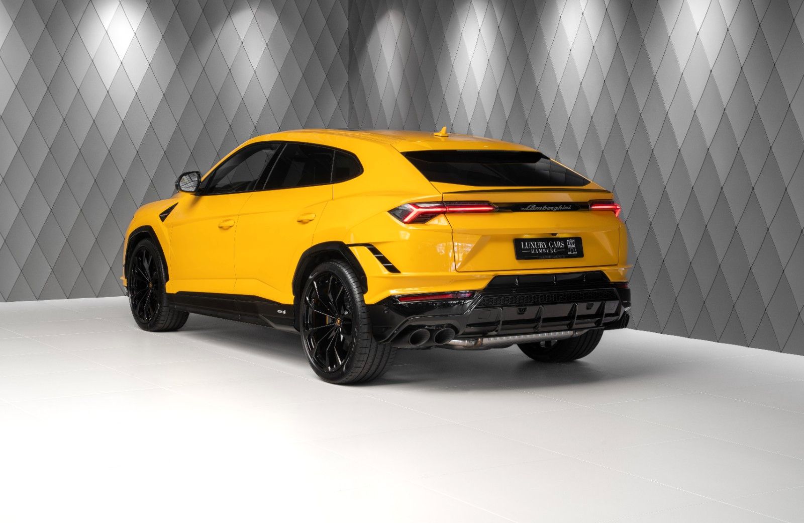 Lamborghini Urus S 2023 YELLOW/BLACK-YELLOW MASSAGE B&O PANO