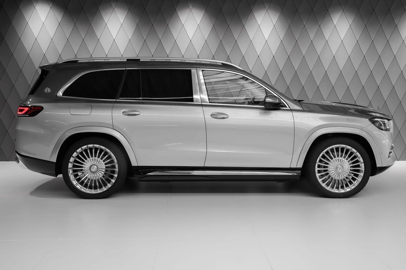 2024 Mercedes-Maybach GLS-Class 600