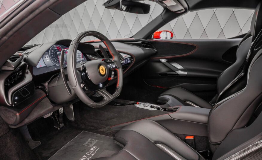 Ferrari SF90 SPIDER RED / BLACK CARBON RACING SEATS LIFT