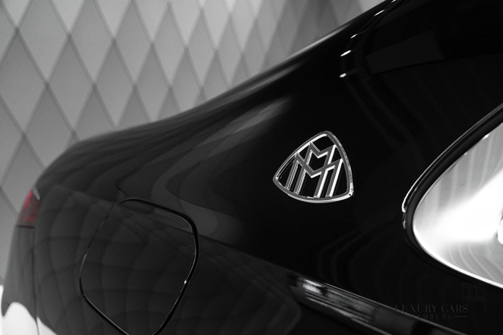 Mercedes-Benz S 580 Maybach 4M 2025 BLACK/BEIGE 4D VIP 19″
