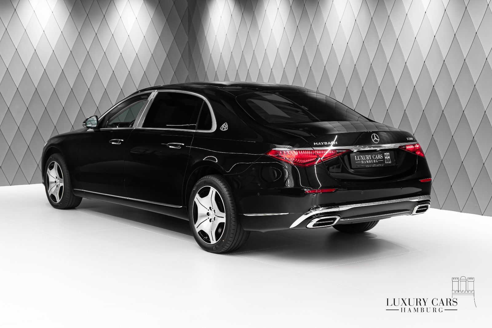 Mercedes-Benz S 580 Maybach 4M 2025 BLACK/BEIGE 4D VIP 19″