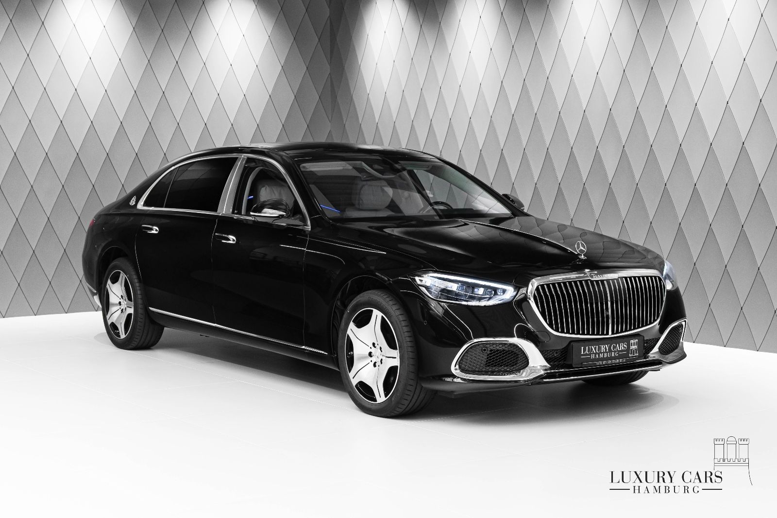 Mercedes-Benz S 580 Maybach 4M 2025 BLACK/BEIGE 4D VIP 19″