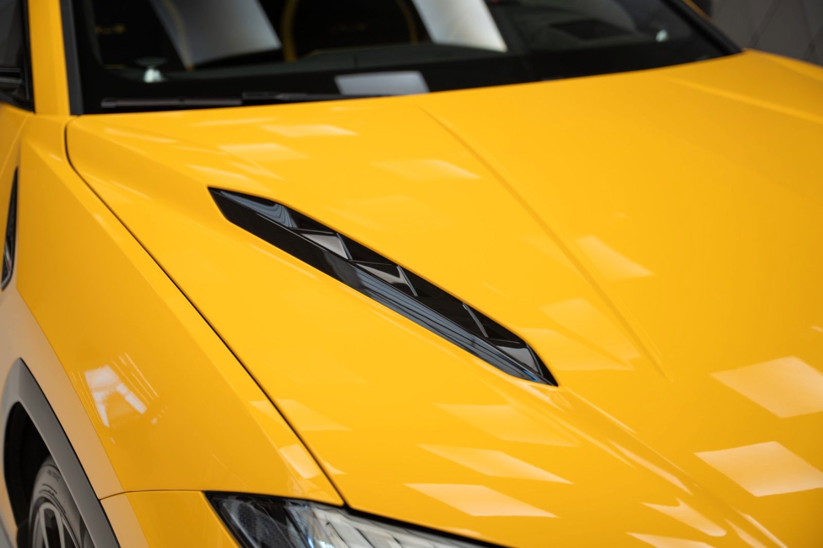Lamborghini Urus S 2023 YELLOW/BLACK-YELLOW MASSAGE B&O PANO