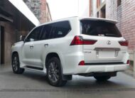 Lexus LX570 2017