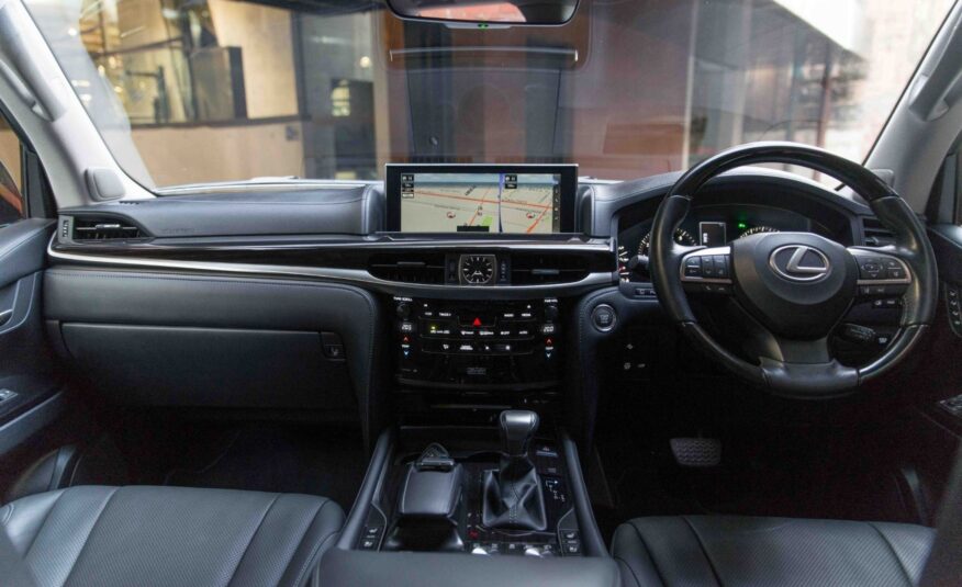 Lexus LX570 2017