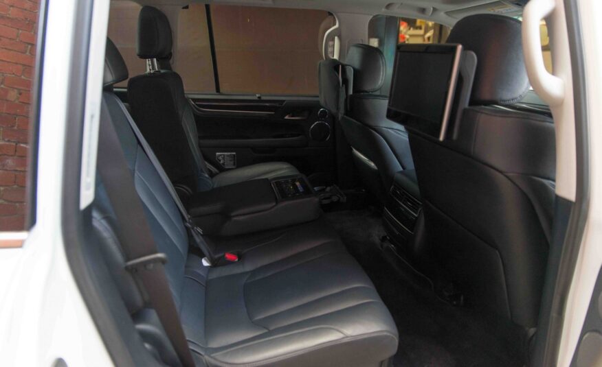 Lexus LX570 2017