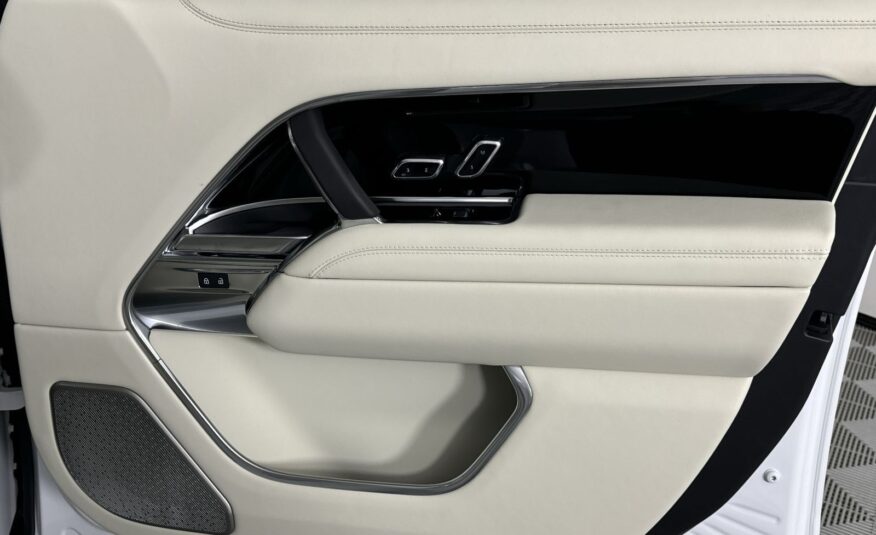 2025 Land Rover Range Rover Autobiography
