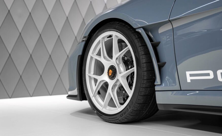 Porsche 992 S/T Sports Car/Coupe