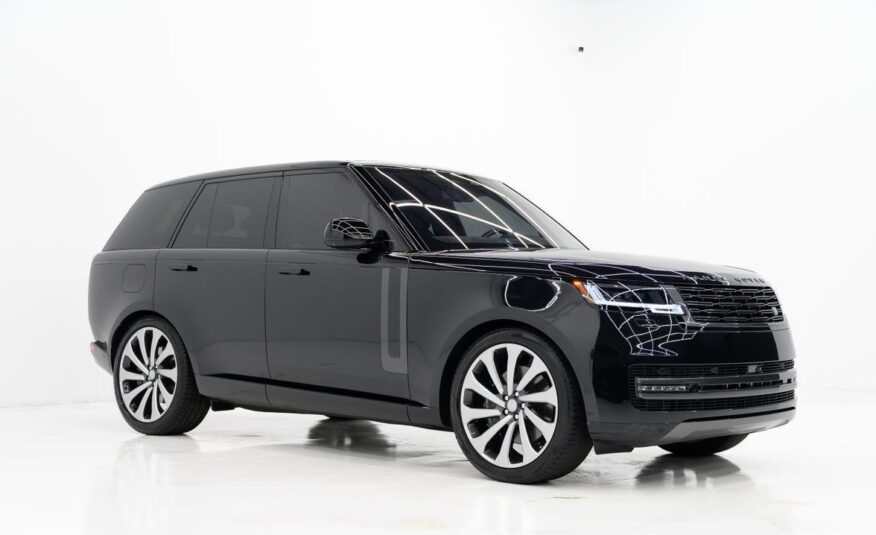 2023 Land Rover Range Rover SE