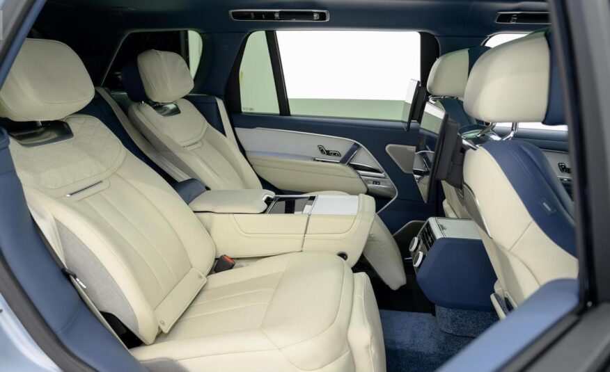 2024 Land Rover Range Rover SV