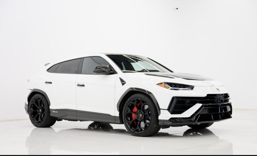 2023 Lamborghini Urus Performante