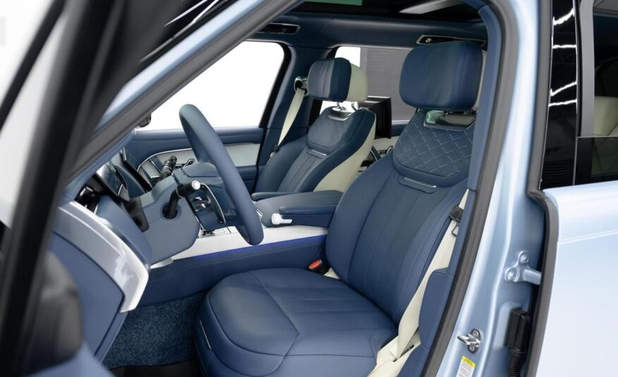 2024 Land Rover Range Rover SV