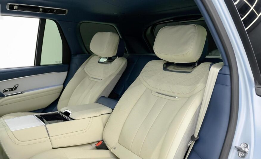 2024 Land Rover Range Rover SV