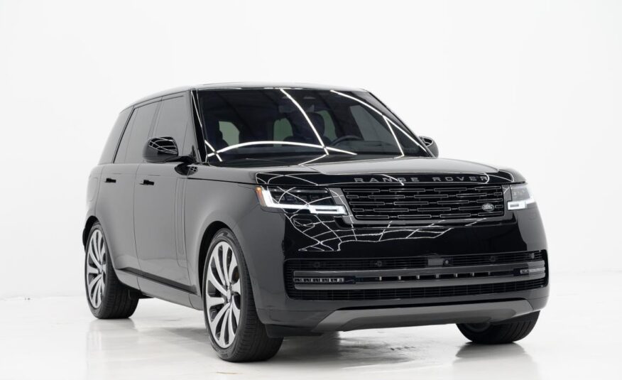 2023 Land Rover Range Rover SE