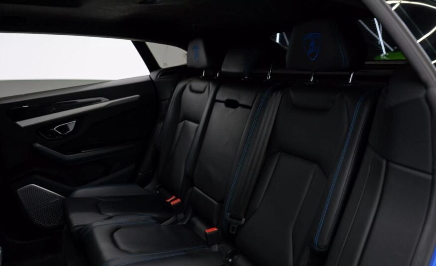 2022 Lamborghini Urus Graphite Capsule