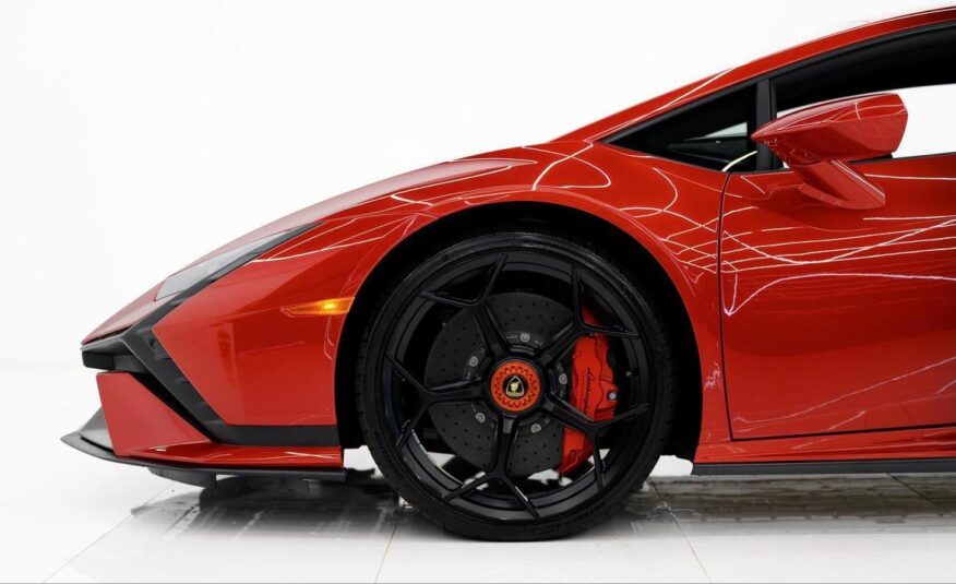 2023 Lamborghini Huracan Tecnica