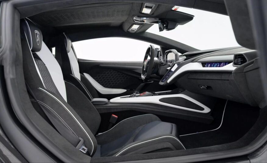 2024 Lamborghini Revuelto AWD