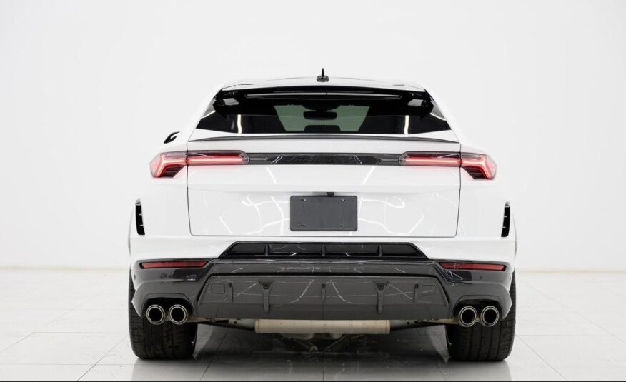 2023 Lamborghini Urus Performante
