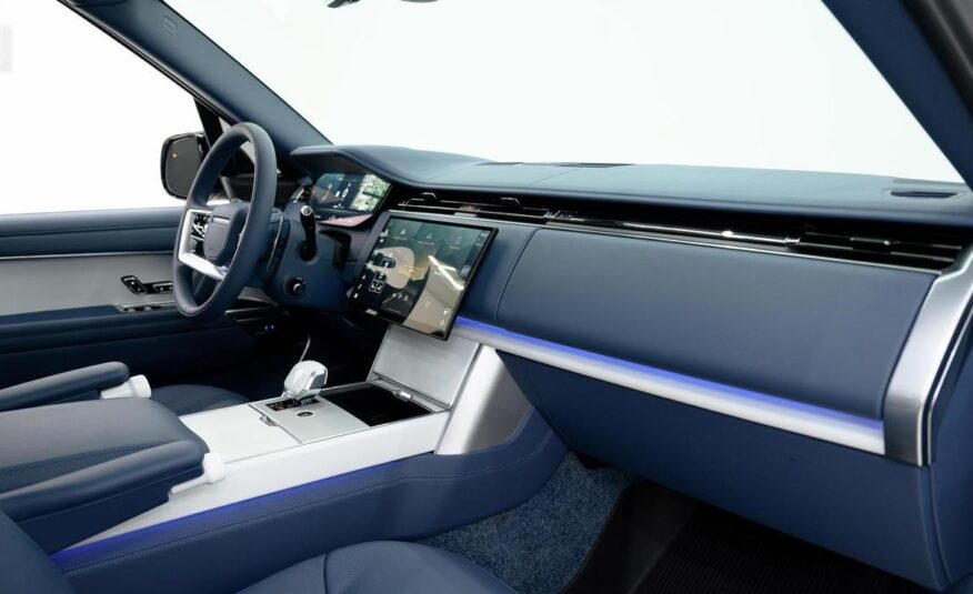 2024 Land Rover Range Rover SV