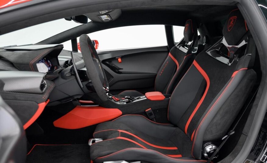2023 Lamborghini Huracan Tecnica