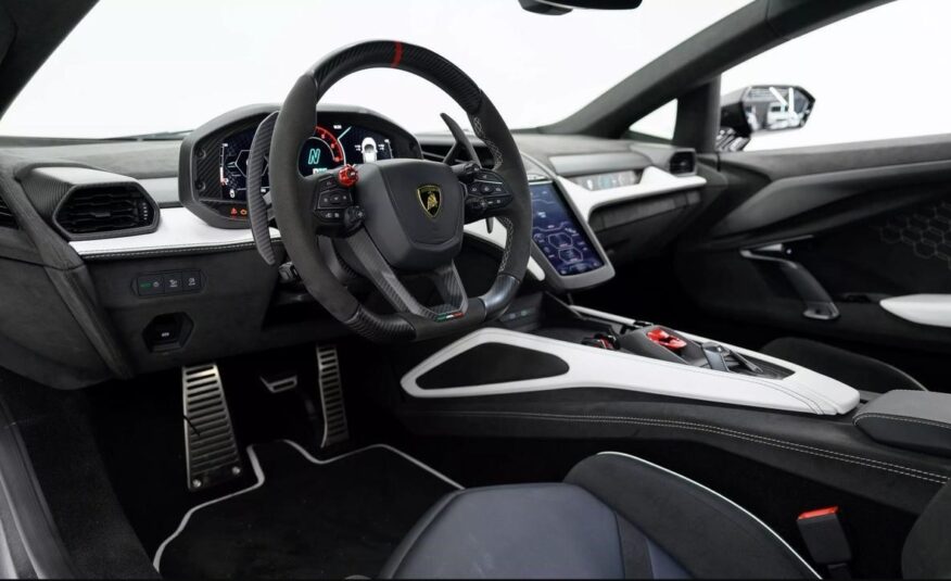 2024 Lamborghini Revuelto AWD