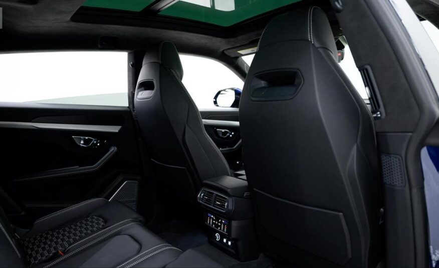 2021 Lamborghini Urus Base