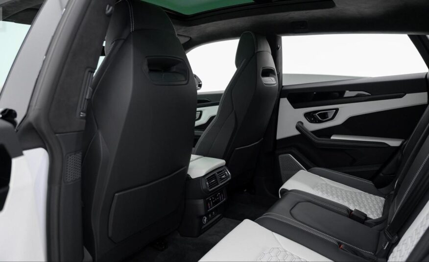 2022 Lamborghini Urus Graphite Capsule