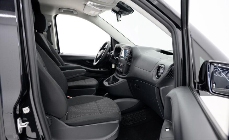 2023 Mercedes-Benz Metris Passenger Van