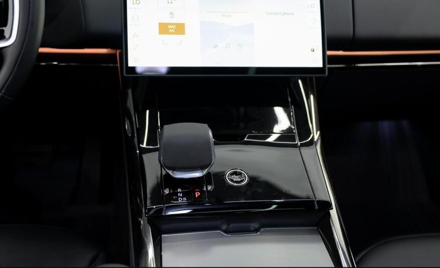 2025 Land Rover Range Rover Sport SE URBAN