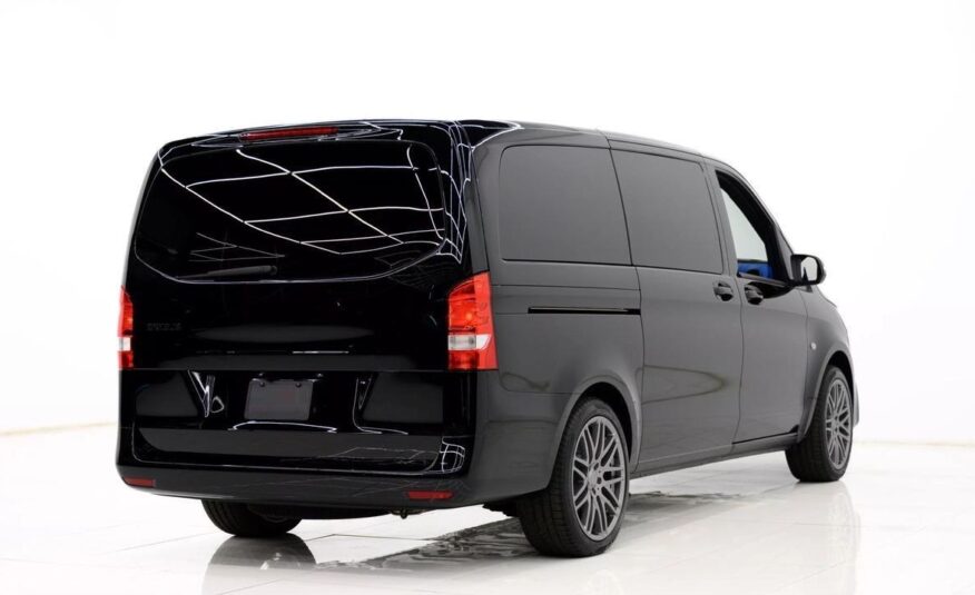 2023 Mercedes-Benz Metris Passenger Van