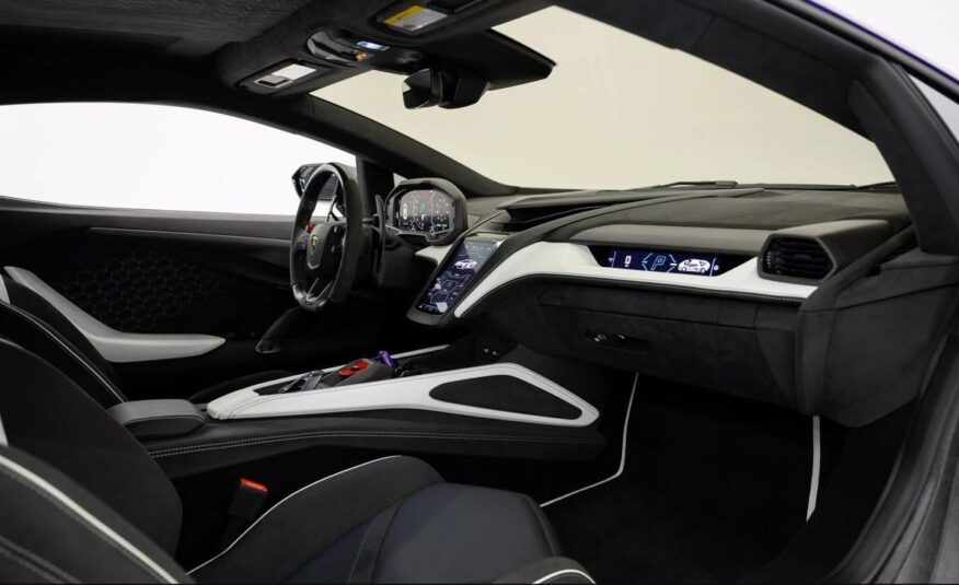 2024 Lamborghini Revuelto AWD