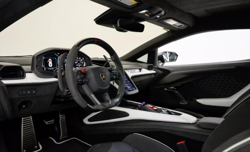 2024 Lamborghini Revuelto AWD
