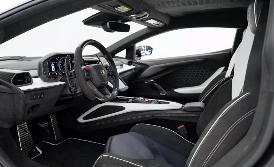 2024 Lamborghini Revuelto AWD
