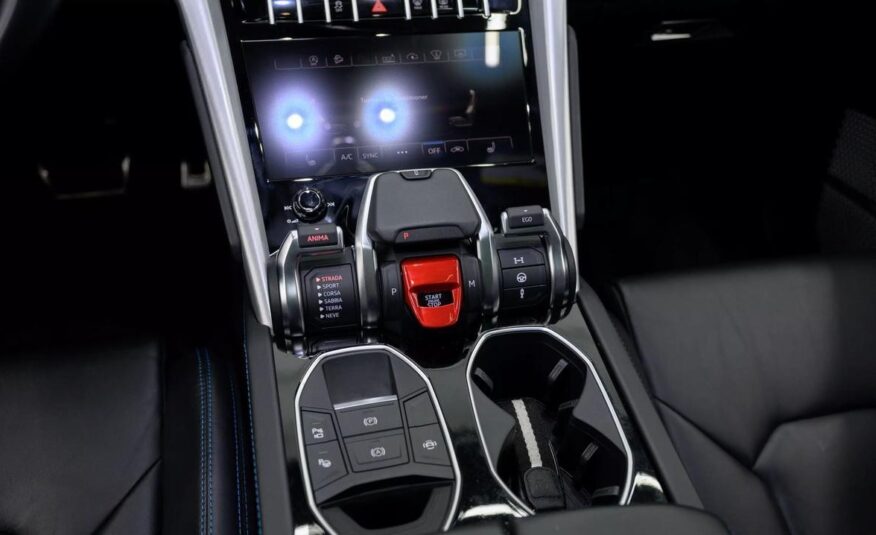 2022 Lamborghini Urus Graphite Capsule