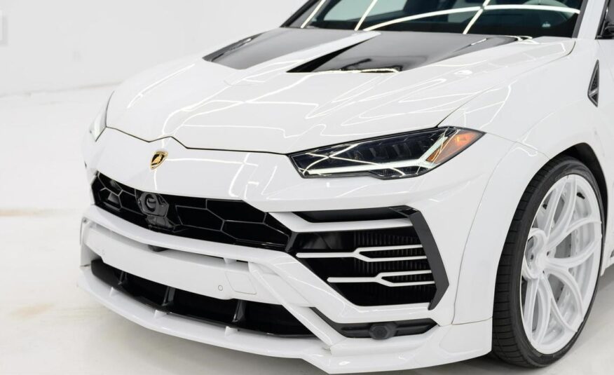 2022 Lamborghini Urus Graphite Capsule