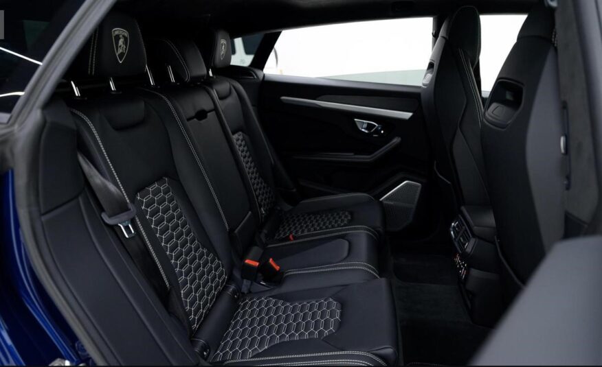 2021 Lamborghini Urus Base