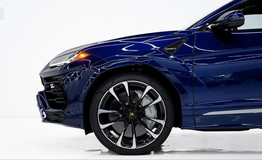 2021 Lamborghini Urus Base