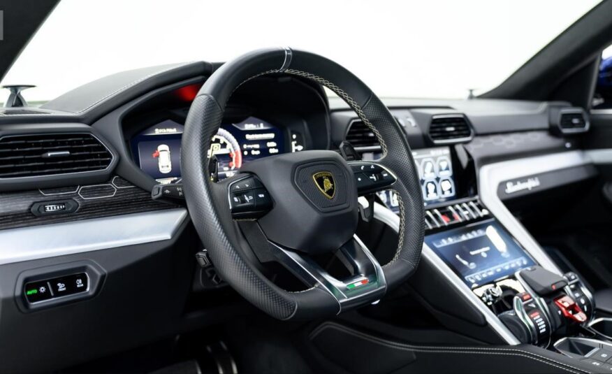 2021 Lamborghini Urus Base