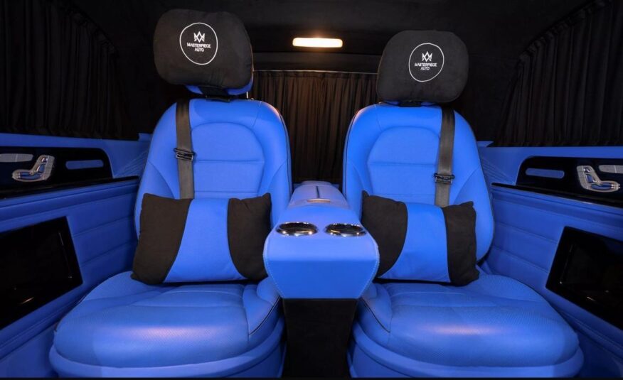 2023 Mercedes-Benz Metris Passenger Van