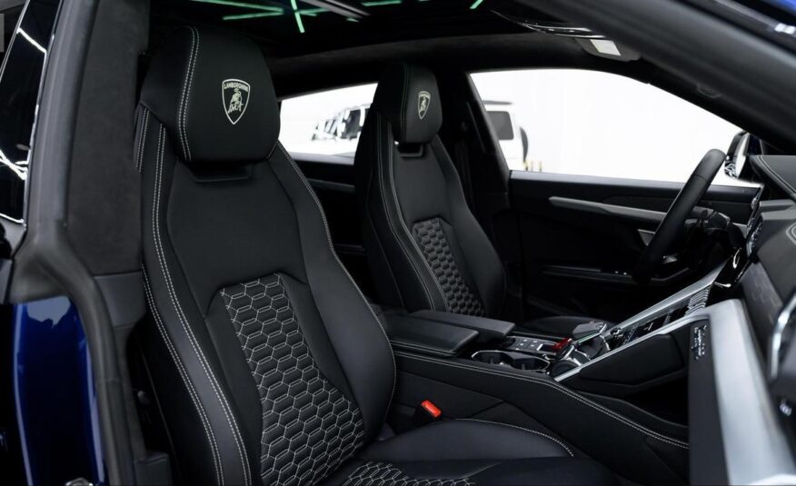 2021 Lamborghini Urus Base